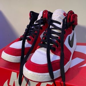 AIR JORDAN 1 KO 'CHICAGO' 2021